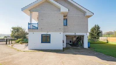 Semi-detached house in Perujo Neighborhood photo 26