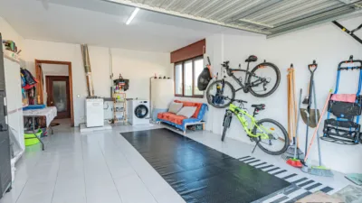 Semi-detached house in Perujo Neighborhood photo 33