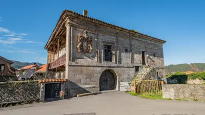 Detached house on Calle Viernoles photo 3