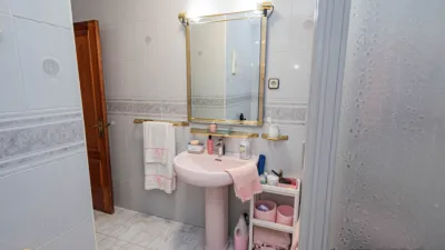 Apartment on Calle de Vargas photo 44