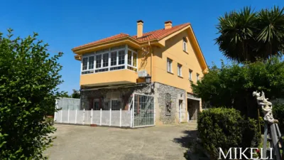 House on Veridiano Rojo Herrera Street photo 2