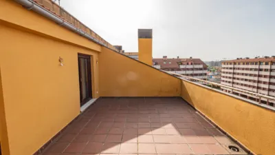 Duplex on Francisco Tomás y Valiente Street photo 19