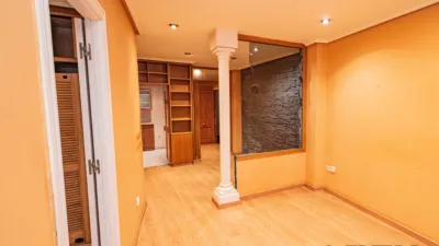 Apartment on Calle de Isabel II photo 2