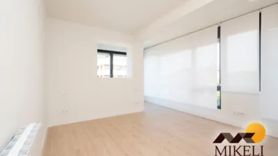 Apartment on Calle de María Luisa Pelayo photo 16