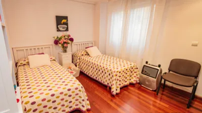 Detached house on Avenida Ojaiz photo 15