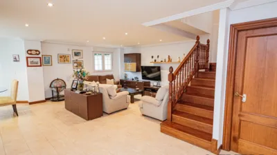 Detached house on Avenida Ojaiz photo 8