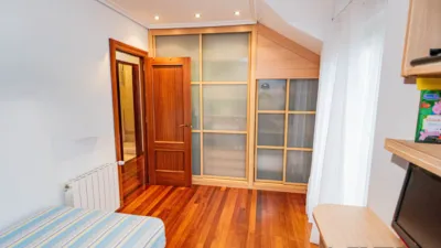 Detached house on Avenida Ojaiz photo 37