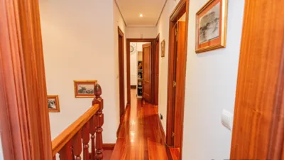 Detached house on Avenida Ojaiz photo 19