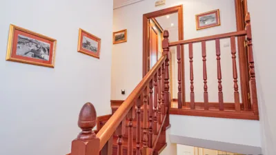 Detached house on Avenida Ojaiz photo 18