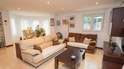 Detached house on Avenida Ojaiz photo 9