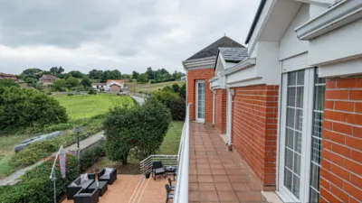 Detached house on Avenida Ojaiz photo 38