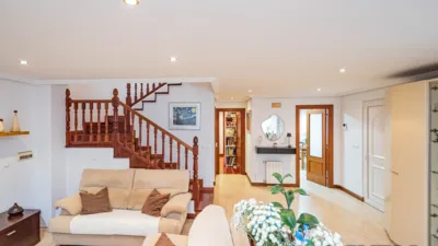 Detached house on Avenida Ojaiz photo 11