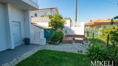 Detached house in Barrio de Portio photo 55