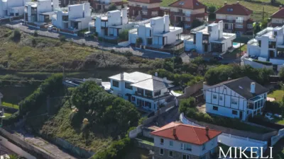 Detached house in Barrio de Portio photo 13