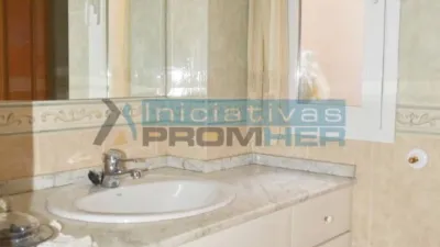 Terraced house in Oeste photo 10