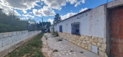 Chalet on Calle Font del Sapo photo 6