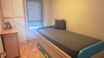 Top-floor apartment for sale on Calle del Profesor Francisco Tomás y Valiente photo 13