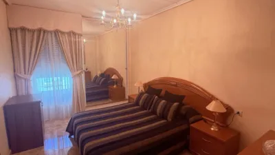 Top-floor apartment for sale on Calle del Profesor Francisco Tomás y Valiente photo 7