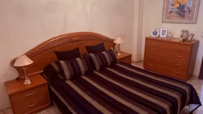 Top-floor apartment for sale on Calle del Profesor Francisco Tomás y Valiente photo 8
