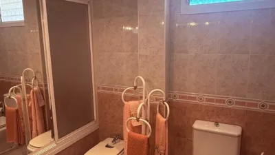 Top-floor apartment for sale on Calle del Profesor Francisco Tomás y Valiente photo 12