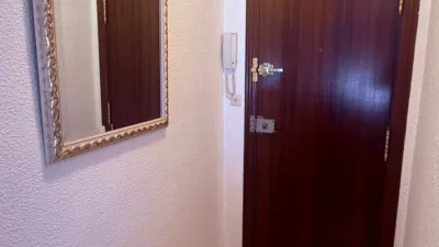 Top-floor apartment for sale on Calle del Profesor Francisco Tomás y Valiente photo 14