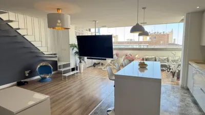 Top-floor apartment in 3.5 - Universidad - Kelme photo 2