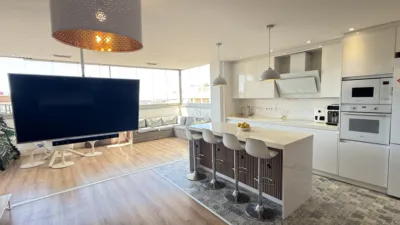 Top-floor apartment in 3.5 - Universidad - Kelme photo 5