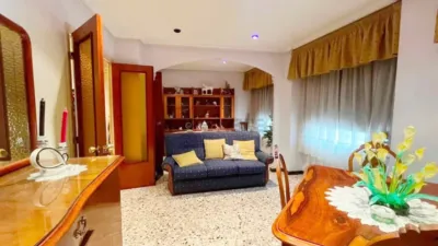 Apartment in Plaça de Crevillent-Juzgados photo 4