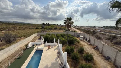 Detached family home in Crevillente Sur photo 27