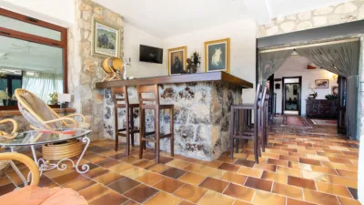 Chalet unifamiliar en venta en Calle Cotanillos, Driebes de 2.000.000 €