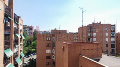 Piso en alquiler en Calle de Valdesangil - Imagen 2
