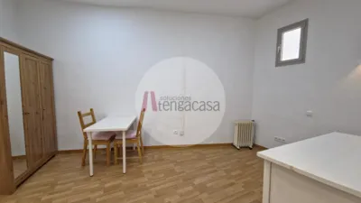 Estudio en alquiler en Calle de las Virtudes - Imagen 2