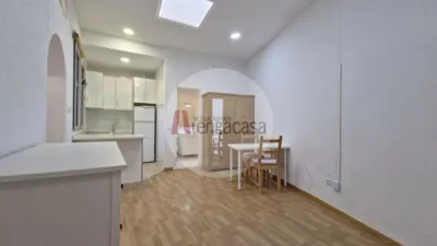 Estudio en alquiler en Calle de las Virtudes - Imagen 3