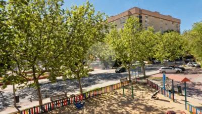Piso en venta en Calle de los Dibujantes, Arcos (Distrito San Blas. Madrid Capital) de 230.000 €