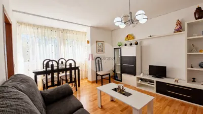 Piso en venta en Calle de los Dibujantes, Arcos (Distrito San Blas. Madrid Capital) de 230.000 €