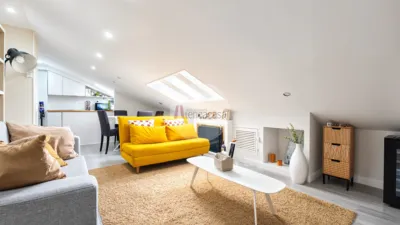 Apartment on Ardemans Street photo 16