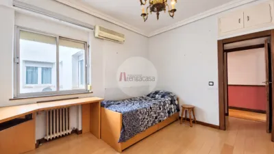Apartment on Calle de José Picón photo 13
