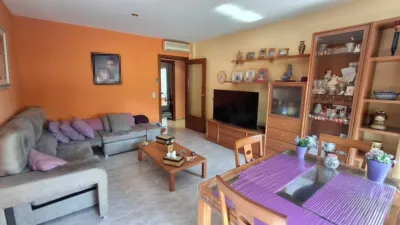 Apartment on Carrer de Vinebre photo 2
