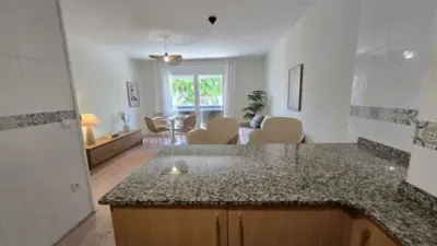 Apartment on Passeig del Centre, 47 photo 4