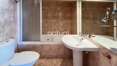 Piso en venta en Calle Pere Geronès, Santa Cristina d'Aro de 359.500 €