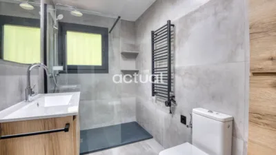House on Carrer de la Noguera photo 38