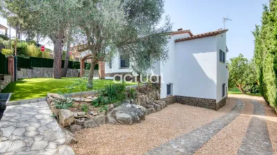 House on Carrer de la Noguera photo 13