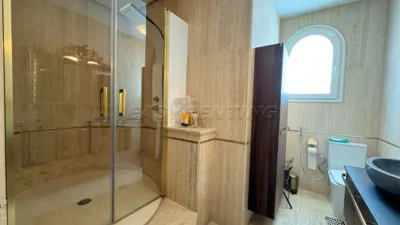Detached villa on Avenida de Burgos photo 29