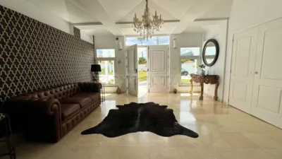 Detached villa on Avenida de Burgos photo 12