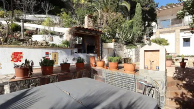 Casa en venta en Avinguda del Pla de Rosell, cerca de Carrer de les Margarides, Roca Grossa-Serra Brava (Lloret de Mar) de 359.000 €