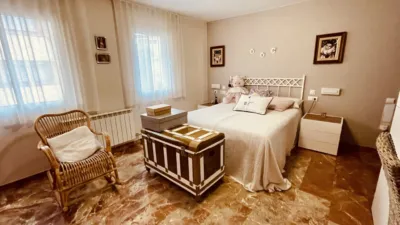 Apartment on Carrer d'Isaac Peral photo 52