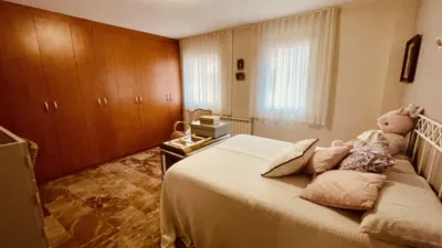 Apartment on Carrer d'Isaac Peral photo 55