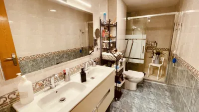 Apartment on Carrer d'Isaac Peral photo 49