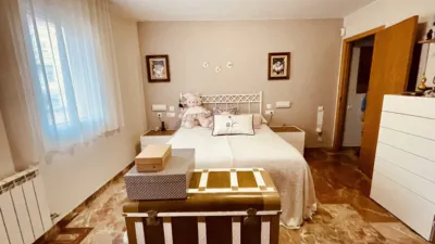 Apartment on Carrer d'Isaac Peral photo 53