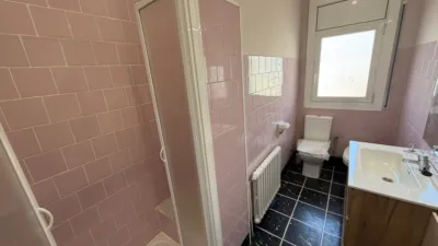 Piso en alquiler en Carrer de Roger de Llúria, cerca de Carrer de las Navas de Tolosa, Segle XX (Distrito Segle XX-La Cogullada. Terrassa) de 1.400 €<span>/mes</span>